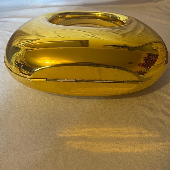 Gold Metallic Sculptural Handbag - Picture 8 of 8